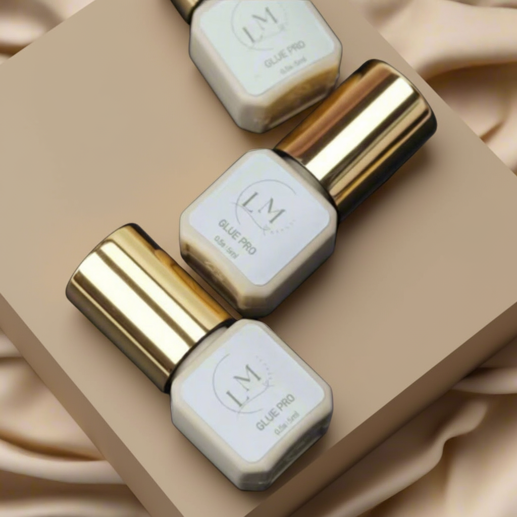 0.5 Second Lash Glue – Fast, Strong & Long-Lasting