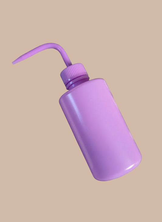 Lash cleansing bottle