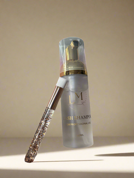 Lash cleansing brush