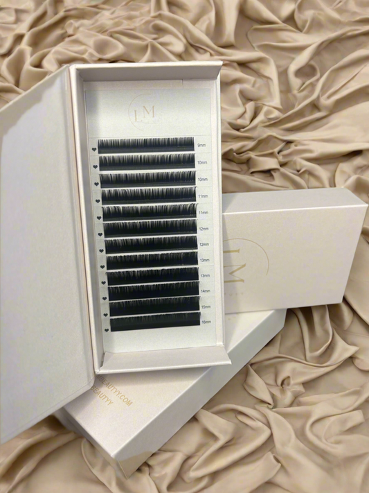 0.05 Russian lash trays